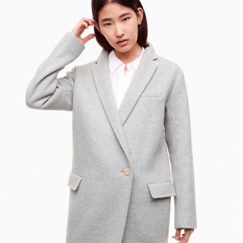 Aritzia The Group Babaton Wintour Coat 70% wool